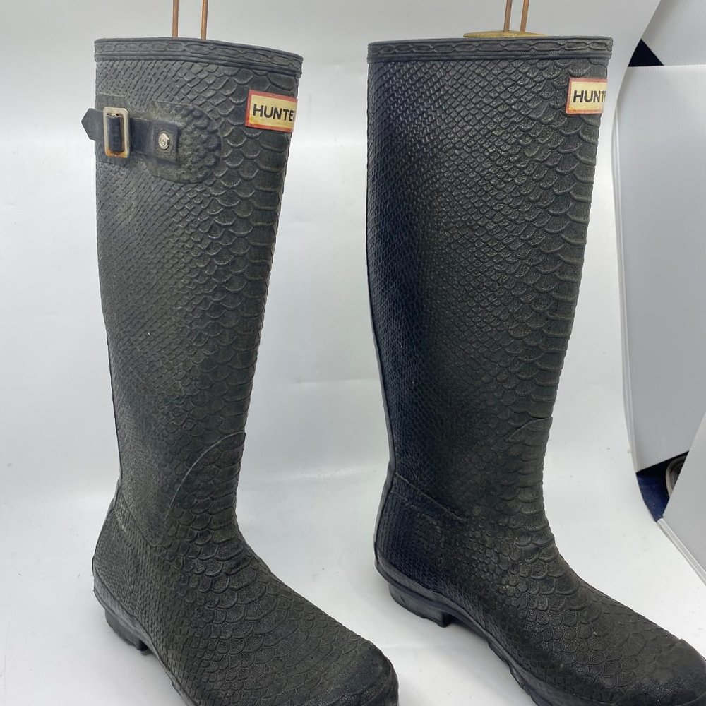 Unisex Hunter Snake Embossed Boots Size US 6M/7F - Picture 2 of 7